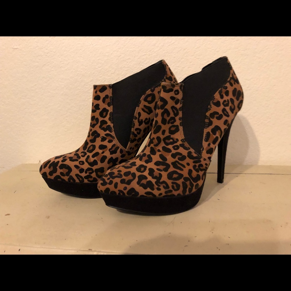 Leopard Guess Booties
